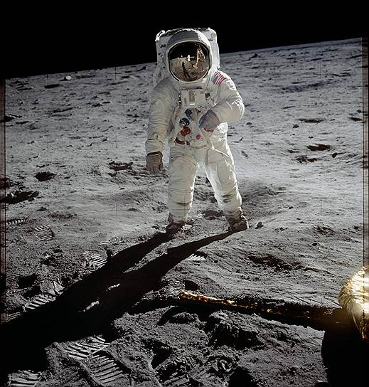 20 июля 1969 года американским астронавтам Нилу Армстронгу и Эдвину Олдрину (на фото) удалось совершить посадку на Луну