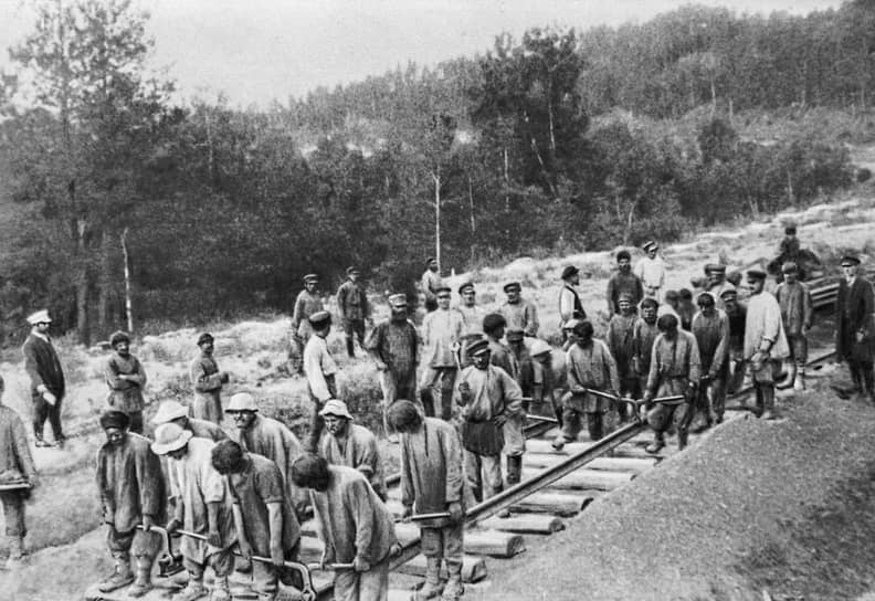1904 год. Завершено строительство Великой Сибирской магистрали