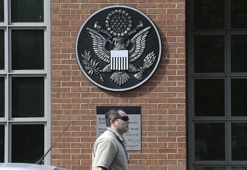 30 июля. Посольство США приостановило выдачу виз в России из-за технических неполадок 