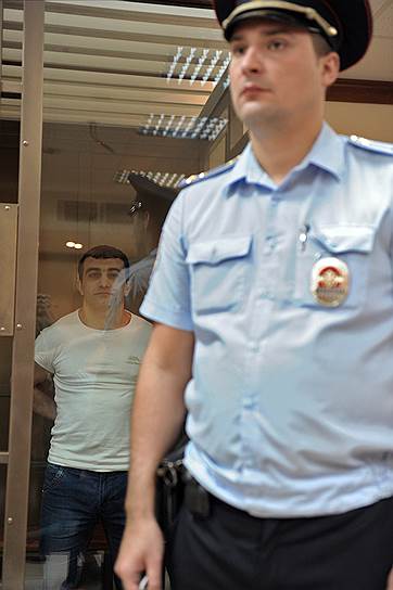 28 июля. Мосгорсуд приговорил к 17 годам колонии строгого режима убийцу Егора Щербакова Орхана Зейналова (на фото)