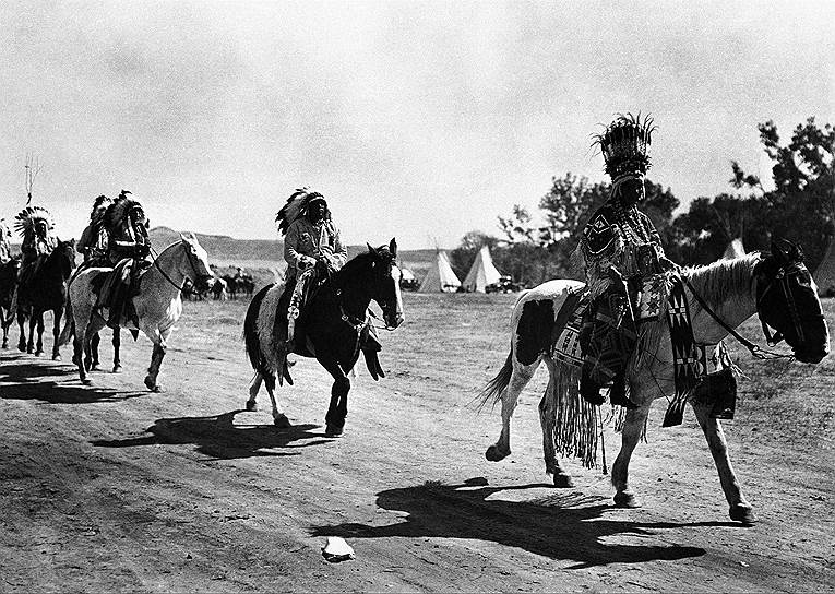 1876 год. Индейцы Центральной Канады согласились поселиться в резервациях
