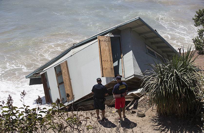 Последствия прохождения урагана Мари у берегов Калифорнии