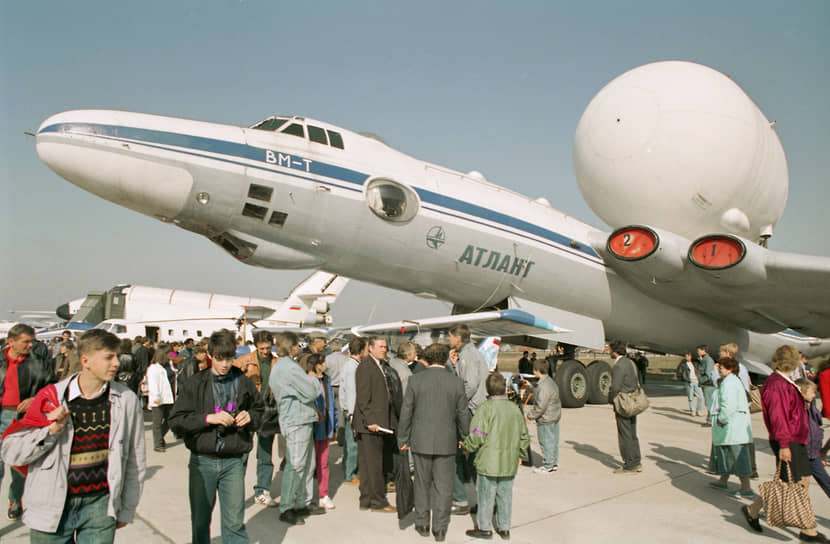 1993 год. В Москве открылся первый российский авиационно-космический салон