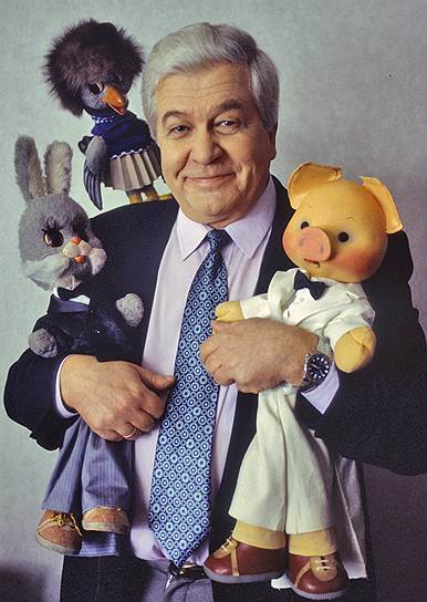 Диктор Центрального телевидения СССР Владимир Ухин (на фото) — один из «классических» и самых заслуженных ведущих «Спокойной ночи, малыши!»