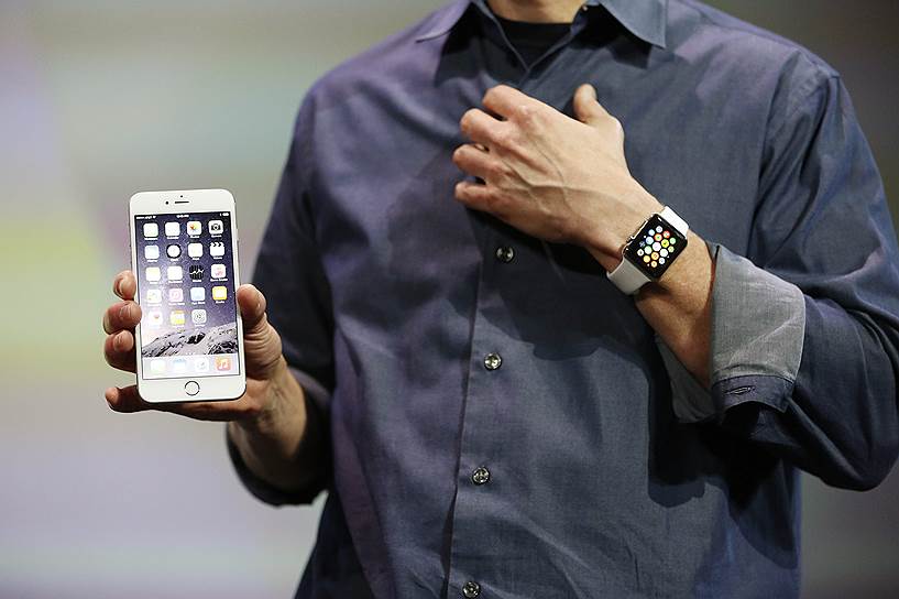 Apple Watch совместимы не только с iPhone 6, iPhone 6 Plus, но и с iPhone 5, 5c и 5s. Часы будут стоить от $349 и выше, поступят в продажу в 2015 году и без iPhone в комплекте использоваться не смогут