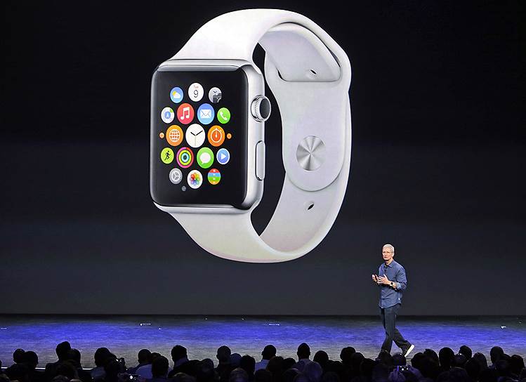 Тиму Куку снова пришлось выйти на сцену, чтобы представить Apple Watch