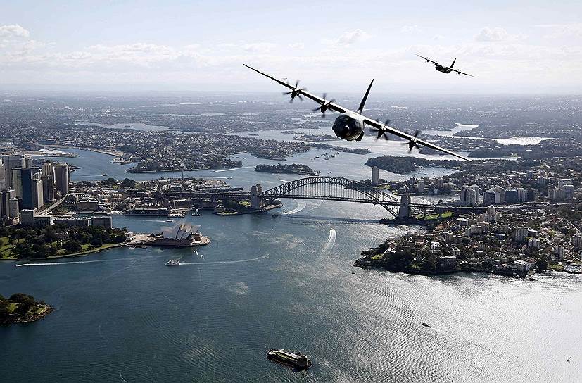 Самолеты ВВС Австралии над Сиднеем