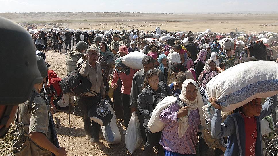 По сообщениям прессы, Турция постепенно закрывает контрольно-пропускные пункты на границе с Сирией