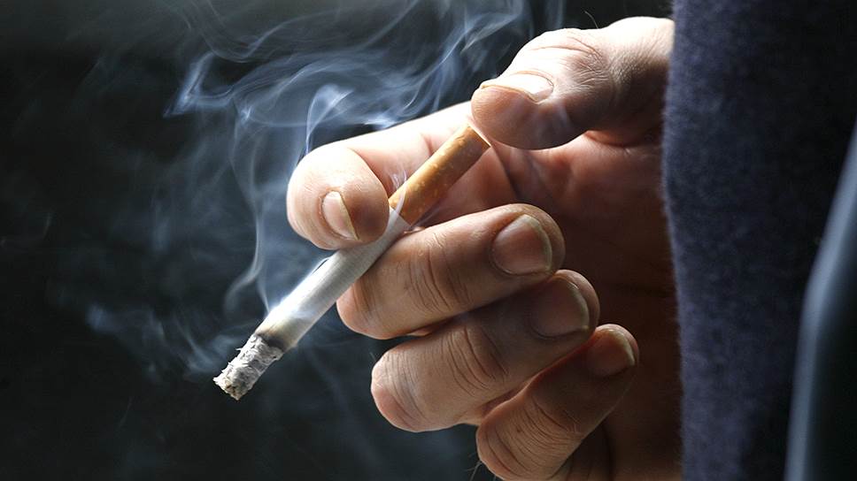 Почему сигареты во Франции станут страшными и безликими