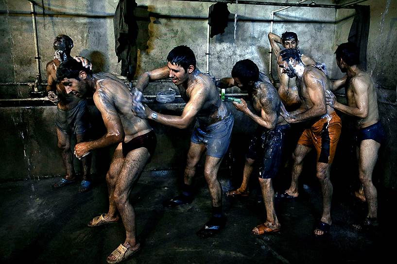 Иранские шахтеры после работы, провинция Мазандаран