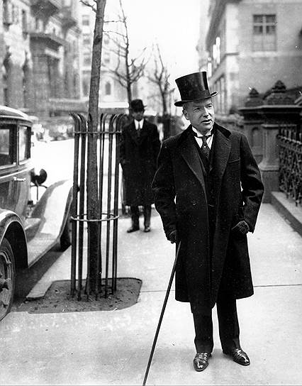 1916 год. Джон Рокфеллер стал первым в мире долларовым миллиардером после того, как акции Standard Oil резко выросли в цене