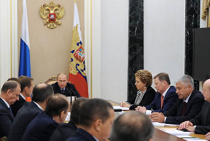 1 октября. Владимир Путин провел заседание Совета безопасности об интернете, где заявил о необходимости «защищать граждан от рисков»
