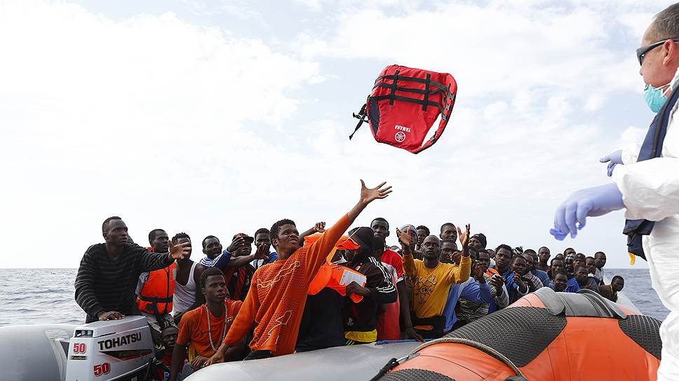 Организация была основана после трагедии 2013 года у берегов Лампедузы. Тогда потерпела крушение лодка, перевозившая более 500 мигрантов