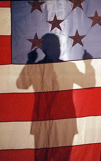 1992 год. Демократ Уильям (Билл) Джефферсон Клинтон, губернатор штата Арканзас, одержал победу на президентских выборах в США