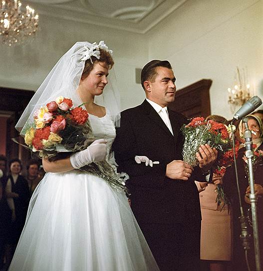 1963 год. Свадьба космонавтов Андрияна Николаева и Валентины Терешковой