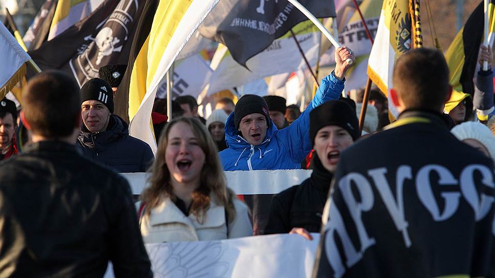 Новосибирский Русский Марш в этом году собрал в несколько раз меньше людей чем в прошлом