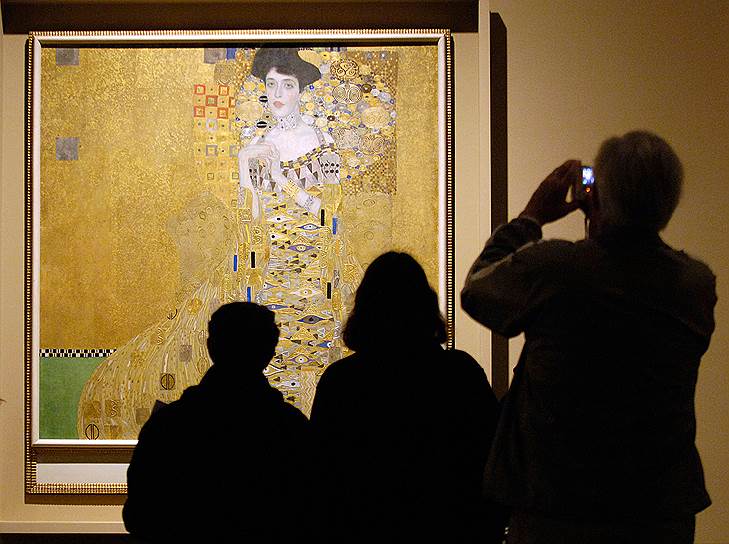 В 2006 году с частных торгов была продана картина Густава Климта «Портрет Адель Блох-Бауэр I». За $135 млн полотно приобрел американский бизнесмен и владелец нескольких галерей в Нью-Йорке Рональд Лаудэр. Ранее картина принадлежала наследнице Фердинанда Блох-Бауэра Марии Альтман