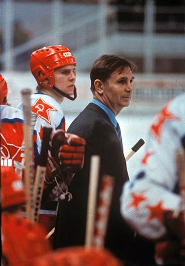 В 1993-1994 годах Тихонов был главным тренером олимпийской сборной команды России. В 1994 году сборная России впервые в истории отечественного хоккея осталась без олимпийских наград. После этого Тихонов покинул пост главного тренера сборной страны, но остался тренером ЦСКА