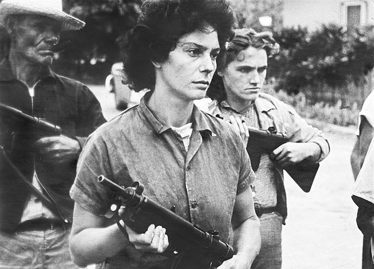 К середине 50-х годов на Кубе появилось множество партизанских отрядов, в которые входила радикально настроенная молодежь