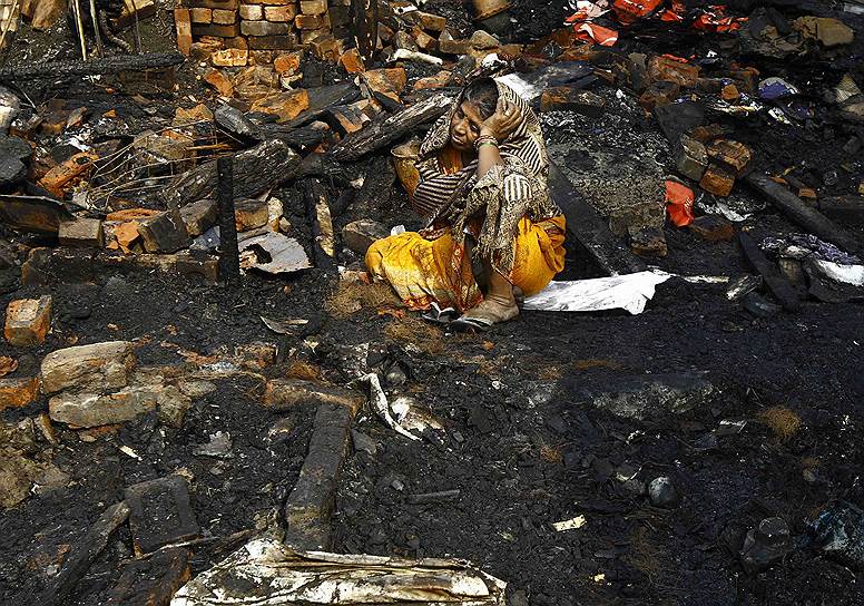 Калькутта, Индия. Последствия пожара в трущобном районе города