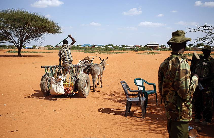 Мандера, Кения. Пересечение границы с Сомали