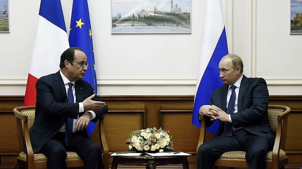 Президента России Владимир Путин (справа) и президент Франции Франсуа Олланд