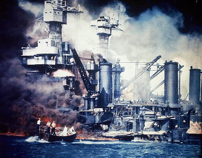1941 год. Япония совершила нападение на Перл-Харбор