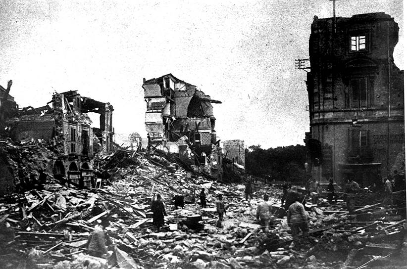 1908 год. Землетрясение на Сицилии (Италия) унесло жизни более 75 тыс. человек