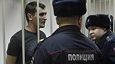 Алексей Навальный получил 3,5 года условно, Олег Навальный — 3,5 года колонии