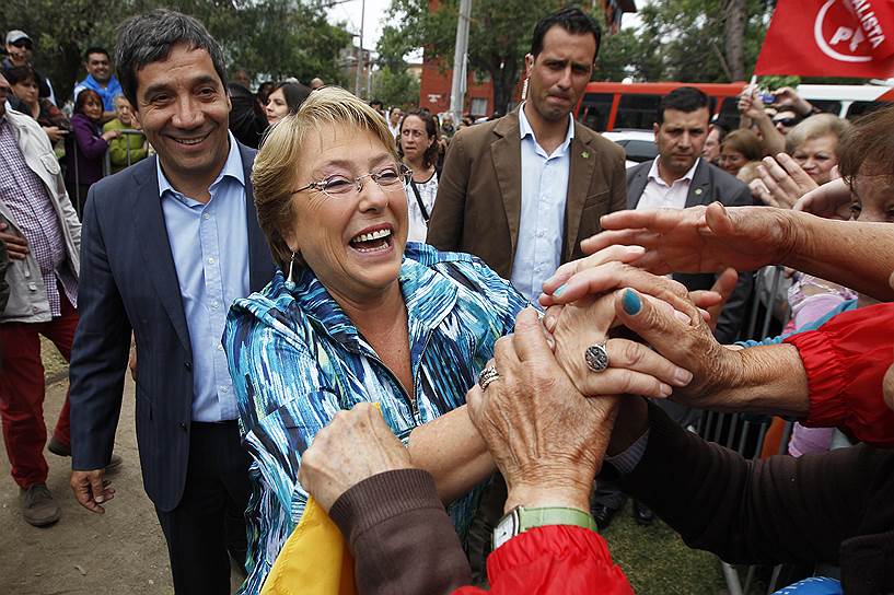 Мишель Бачелет заняла высший государственный пост Республики Чили 11 марта 2014 года. Ранее госпожа Бачелет уже была президентом Чили с 2006 по 2010 годы, став первой женщиной в истории страны, занявшей пост главы государства. Прежде работала министром здравоохранения, затем министром обороны