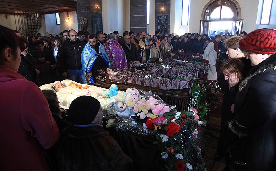 Похороны семьи Аветисян
