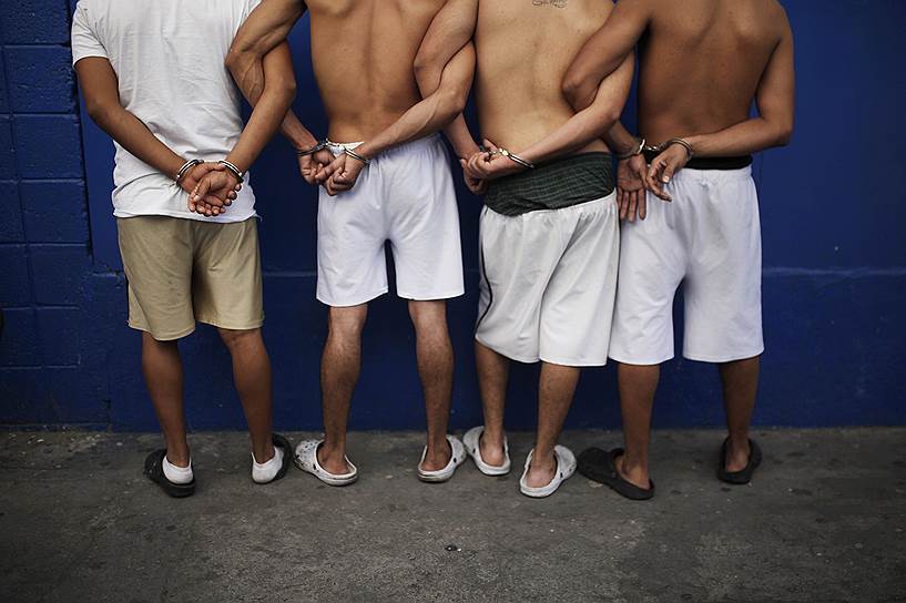 Мехиканос, Сальвадор. Арестованные члены преступной группировки «18-я улица» 