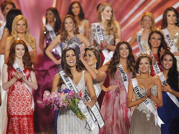 Финалистки конкурса «Мисс Вселенная». Титул достался Паулине Веге из Колумбии
