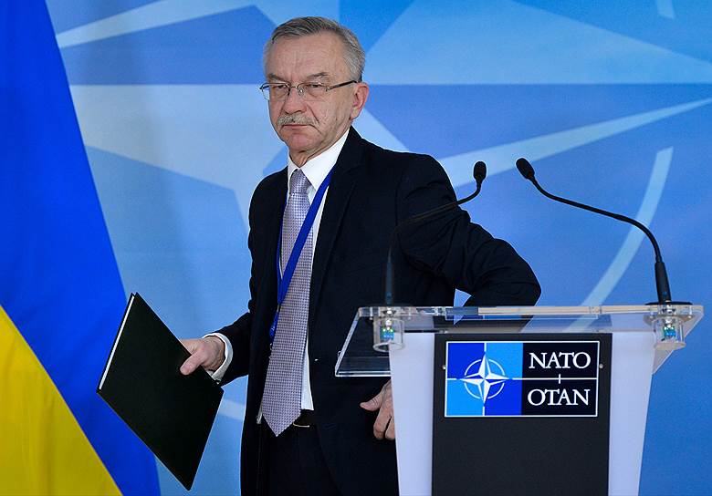 Постпред Украины при НАТО Игорь Долгов 