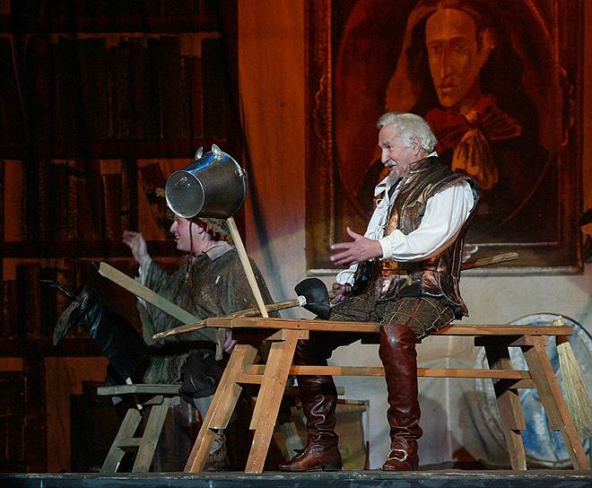 В Театре Российской армии Владимир Зельдин проработал более 70 лет. В 2005 году, к 90-летию Владимира Зельдина, в театре был поставлен спектакль «Человек из Ламанчи» (на фото)
