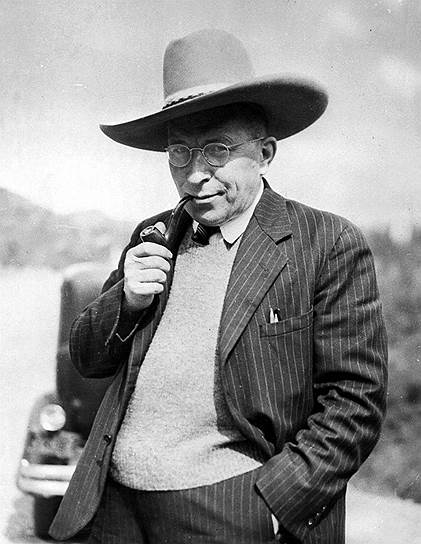 1922 год. Канадский ученый Фредерик Бантинг открыл инсулин. В 1923 году получил Нобелевскую премию по физиологии или медицине