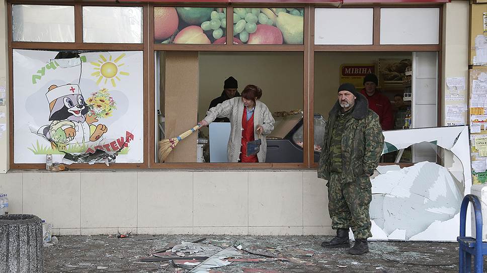 Глава городской администрации добавил, что на базе МВД ДНР создан оперативный штаб для реагирования на обстрелы и диверсии
