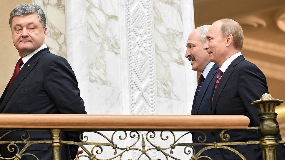 Президент Украины Петр Порошенко, президент Белоруссии Александр Лукашенко и президент России Владимир Путин 