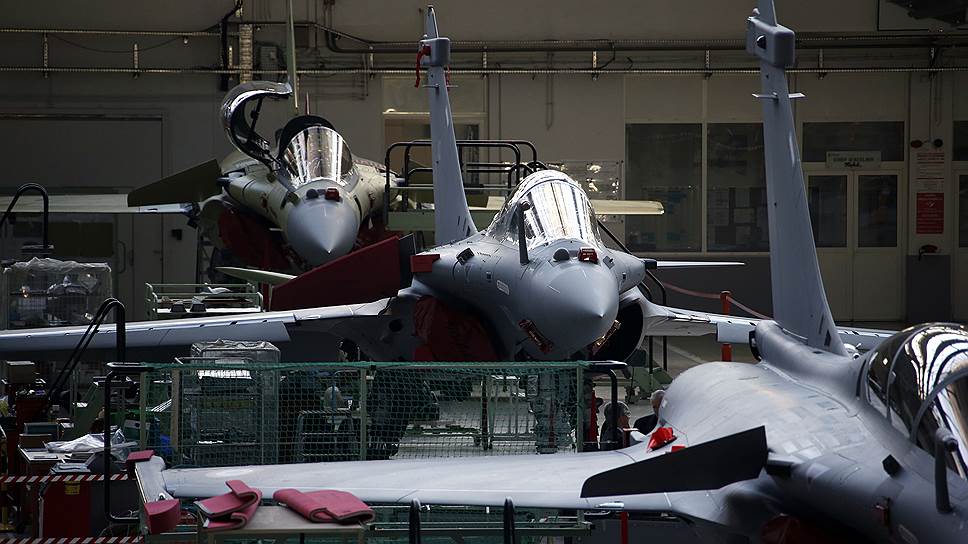Как Египет стал первым зарубежным покупателем истребителей Rafale