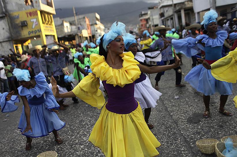 Национальный карнавал в Порт-о-Пренс, Гаити