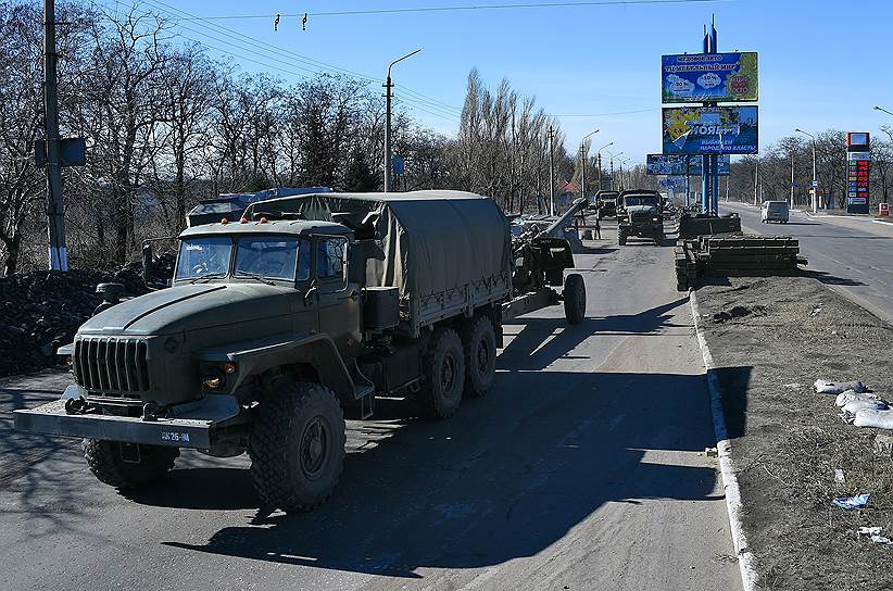 Ополченцы отметили, что украинские военные все же начали частичный отвод тяжелой техники от линии соприкосновения