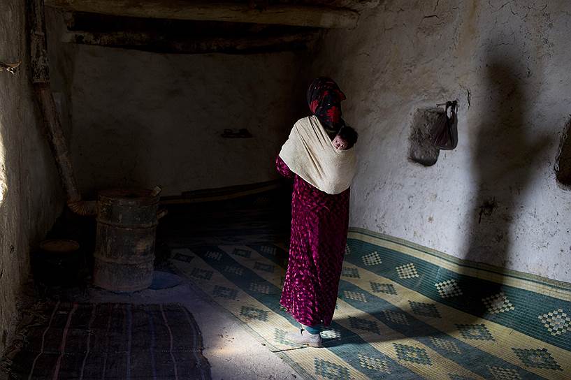 Обычно берберские семьи многодетны. Как правило, замуж девушки выходят в 16-18 лет