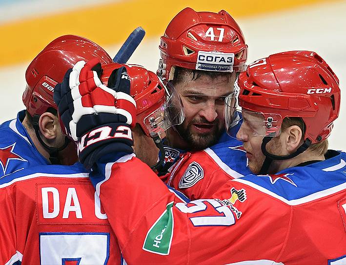 Последний раз золотые медали хоккеисты ЦСКА завоевывали 26 лет назад, еще в чемпионате СССР