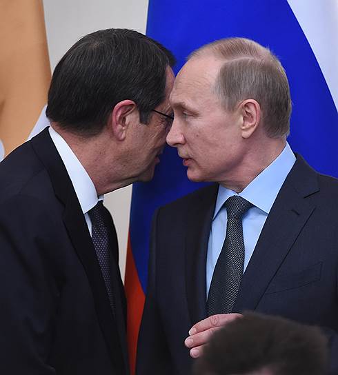 Встреча Президента России Владимира Путина с Президентом Республики Кипр Никосом Анастасиадисом (слева)