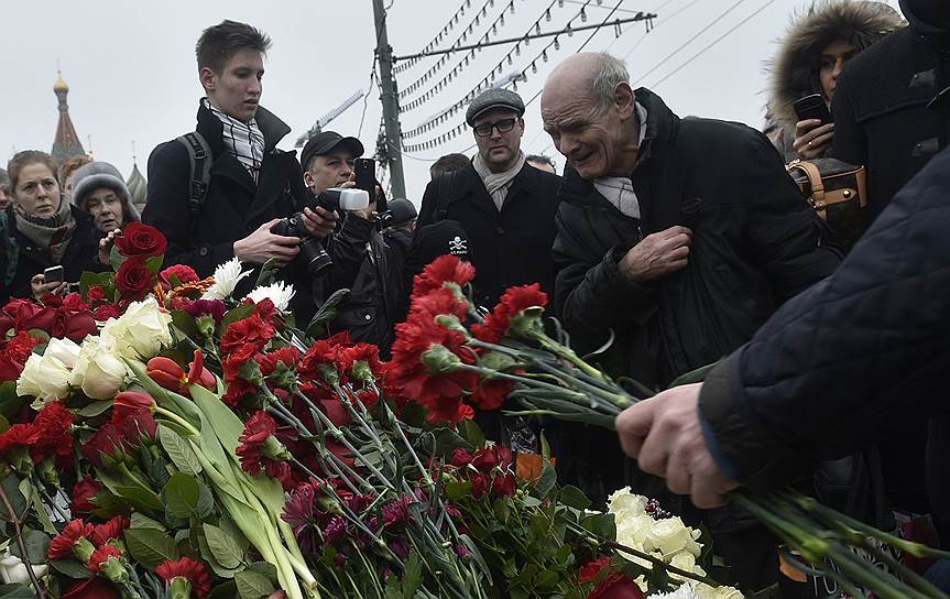 Глава Европарламента Мартин Шульц: «Я в ужасе от хладнокровного убийства Бориса Немцова. Надеюсь на проведение тщательного и независимого расследования»&lt;br>На фото: Москва, Большой Москворецкий мост