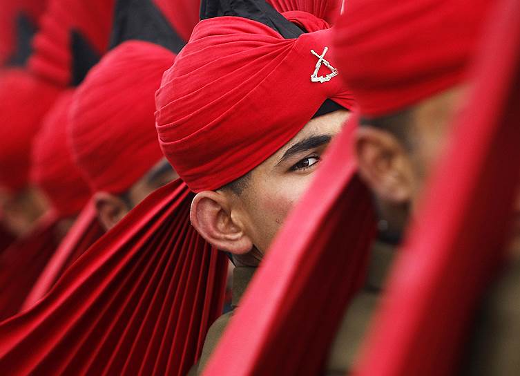 Шринагар, Индия. Новобранцы индийской армии во время торжественного парада
