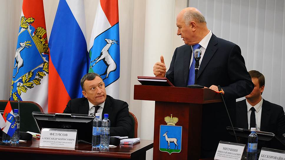 Губернатор Самарской области Николай Меркушкин (справа) и глава г. Самара Александр Фетисов
