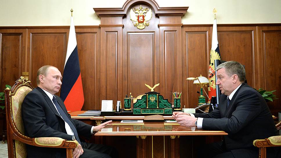 Президент России Владимир Путин (слева) и глава Республики Карелия Александр Худилайнен 
