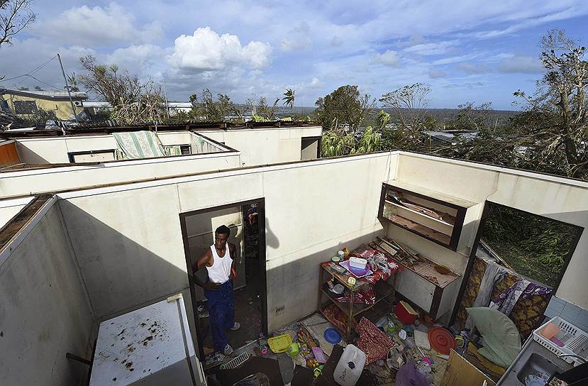 Порт-Вила, Вануату. Жилые дома, разрушенные мощным циклоном Пэм 