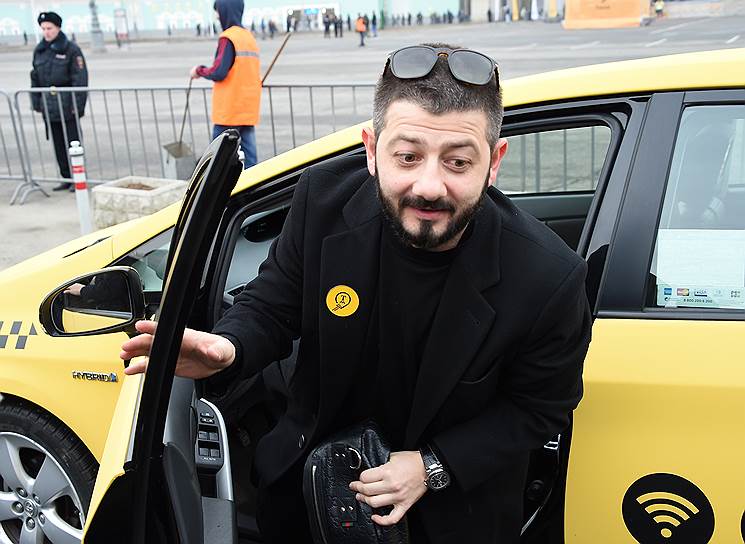 Актер Михаил Галустян на праздновании Международного дня такси и Дня московского такси